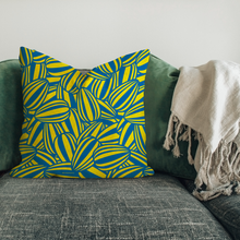 Load image into Gallery viewer, Seeds Cushion