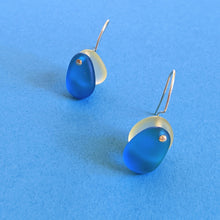 Load image into Gallery viewer, Two-color earrings
